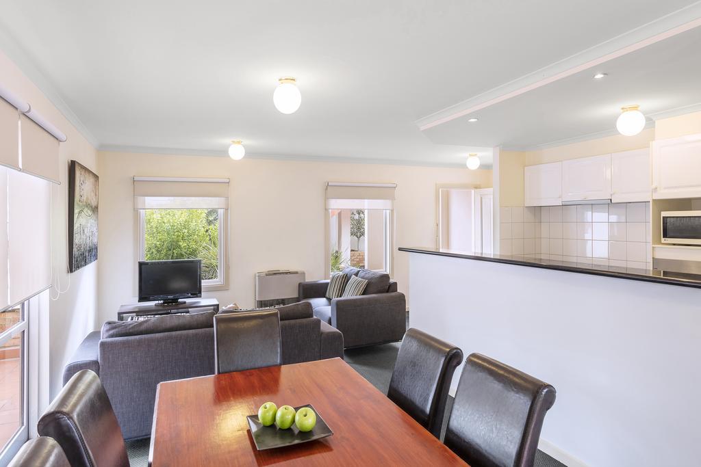 Hawthorn Gardens Serviced Apartments Мельбурн Экстерьер фото